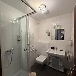 Haus Flexen & 게스트하우스