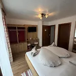 Haus Flexen & ستوبين آم أرلبرغ