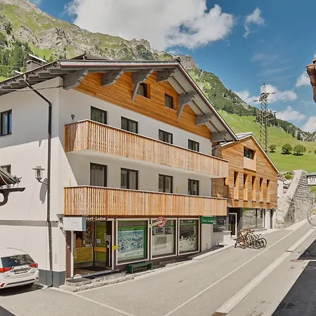 Haus Flexen 3*
