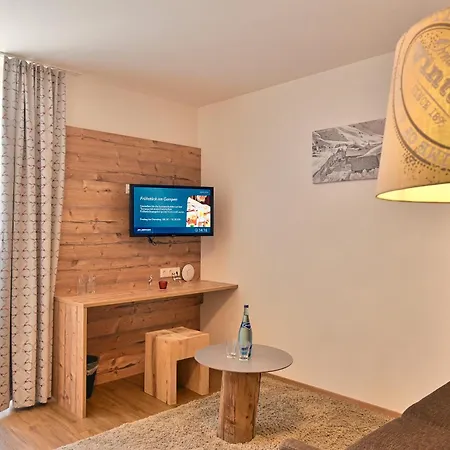 Haus Flexen & 3*