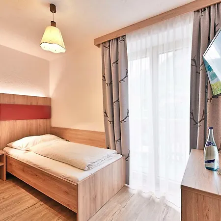 Haus Flexen & Konukevi Stuben am Arlberg