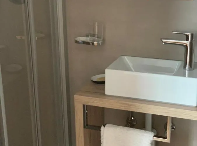 Haus Flexen & בית הארחה 3*