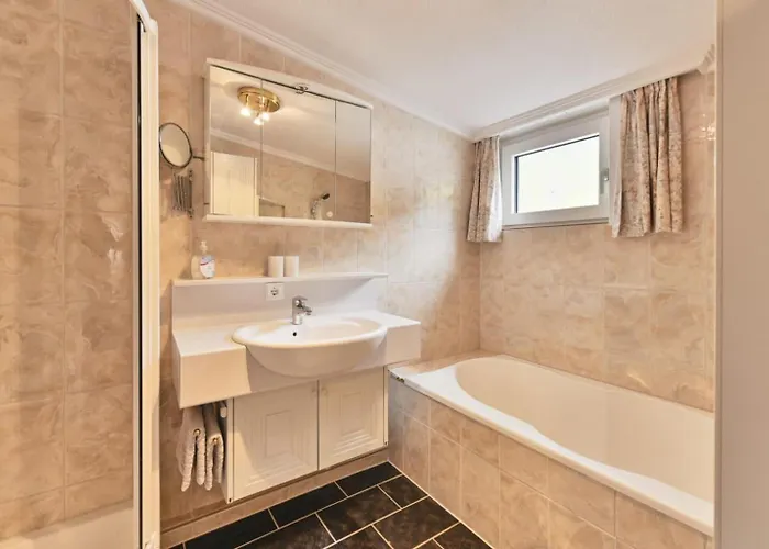 Haus Flexen & בית הארחה